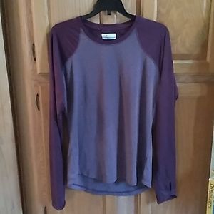 Columbia Sz M Purple Long Sleeved Shirt